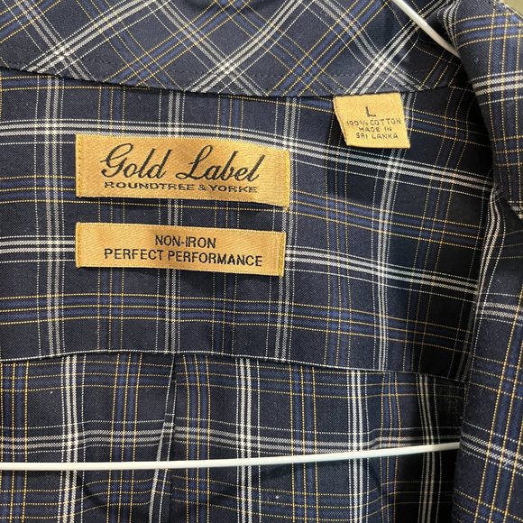 Like New Men's Roundtree & York buttondown shirt - Picture 3 of 3